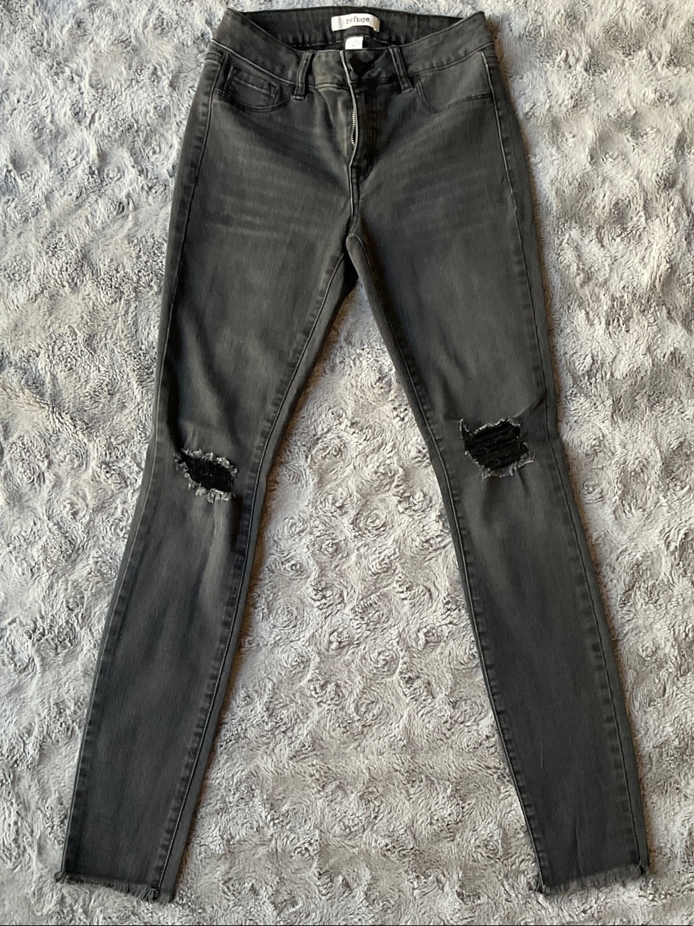 refuge Black Distressed Ankle Cropped Jeans